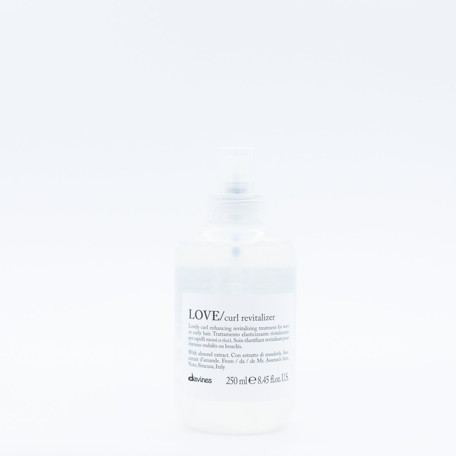 Davines | Essential Haircare | LOVE Curl Revitaliser